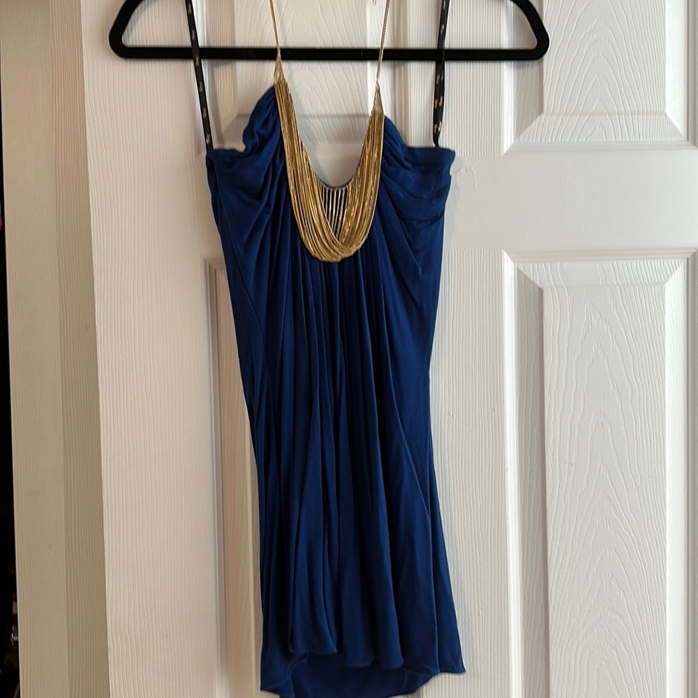 Sky top with chain detail